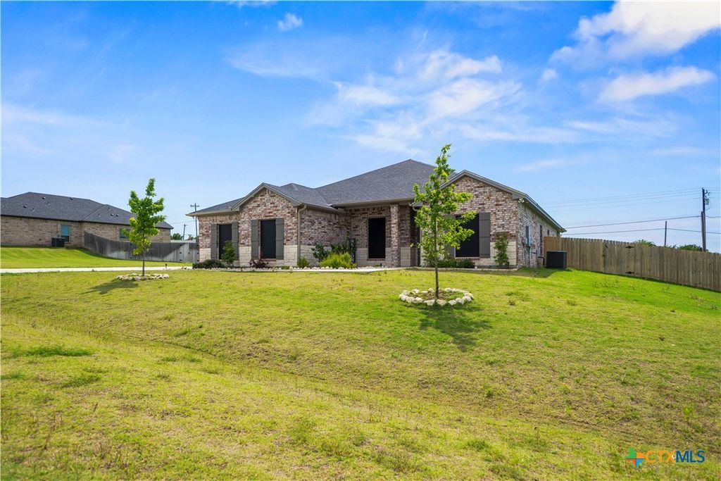 Photo of 7705 Soapstone Court, Temple, TX 76502 (MLS # 615320)