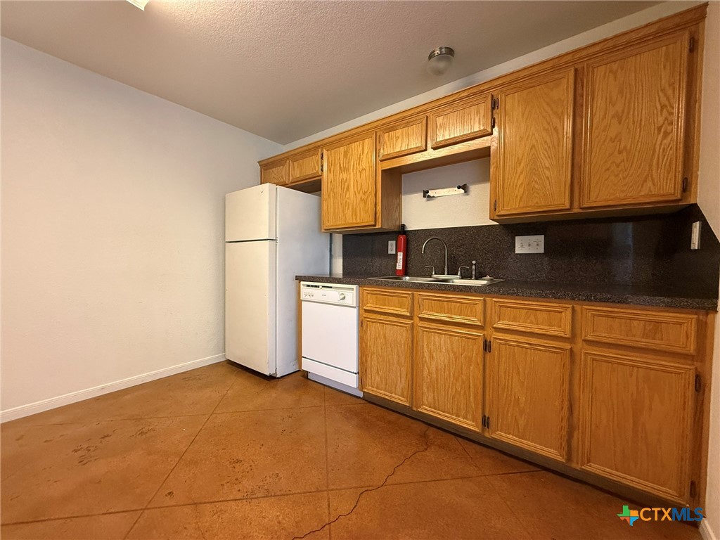 3807 Littleleaf Court