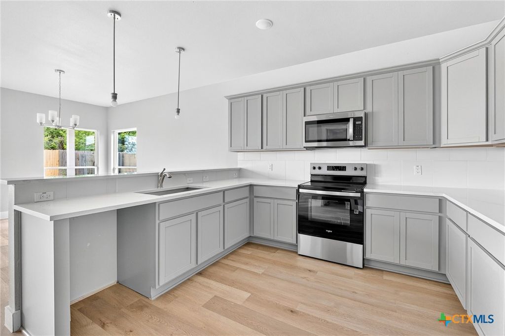 Photo of 827 Liberty Park Drive, Belton, TX 76513 (MLS # 610526)