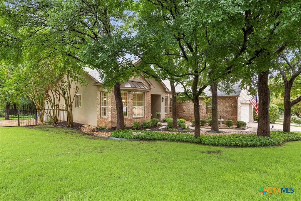 Photo of 101 Yaupon Lane, Georgetown, TX 78633 (MLS # 621693)