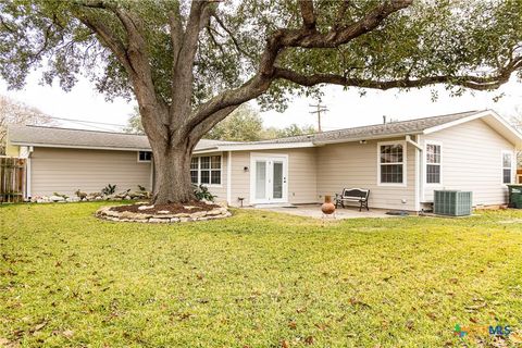 A home in Shiner