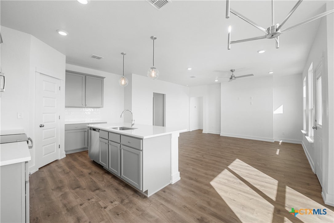 2932 Wolf Ridge Lane