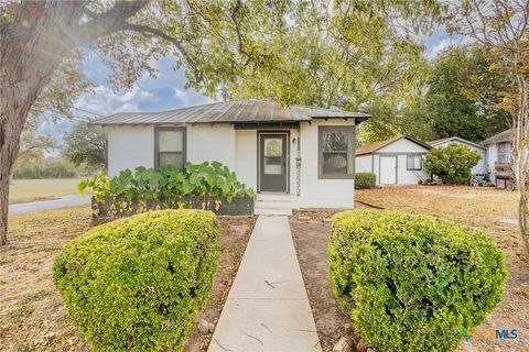 A home in Gonzales