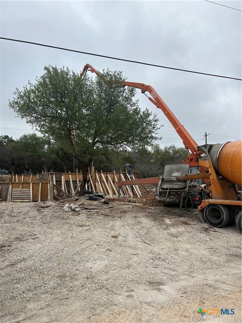 Photo of 1344 Bellewood Lane, Canyon Lake, TX 78133 (MLS # 610139)