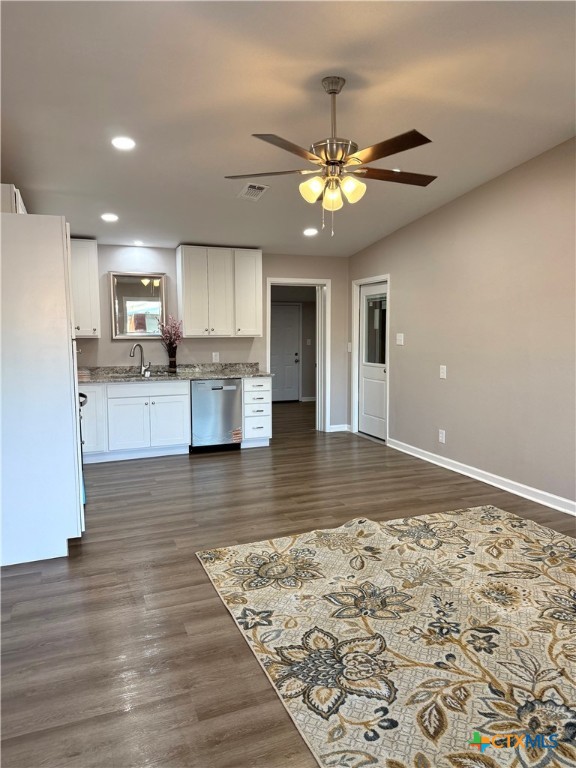 4605 Evergreen Street