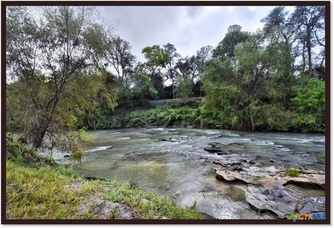 1110 county road 103 Runge TX 78151