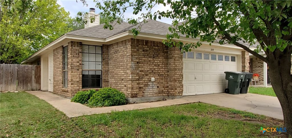 Photo of 2418 Skyline Drive, Temple, TX 76504 (MLS # 610570)