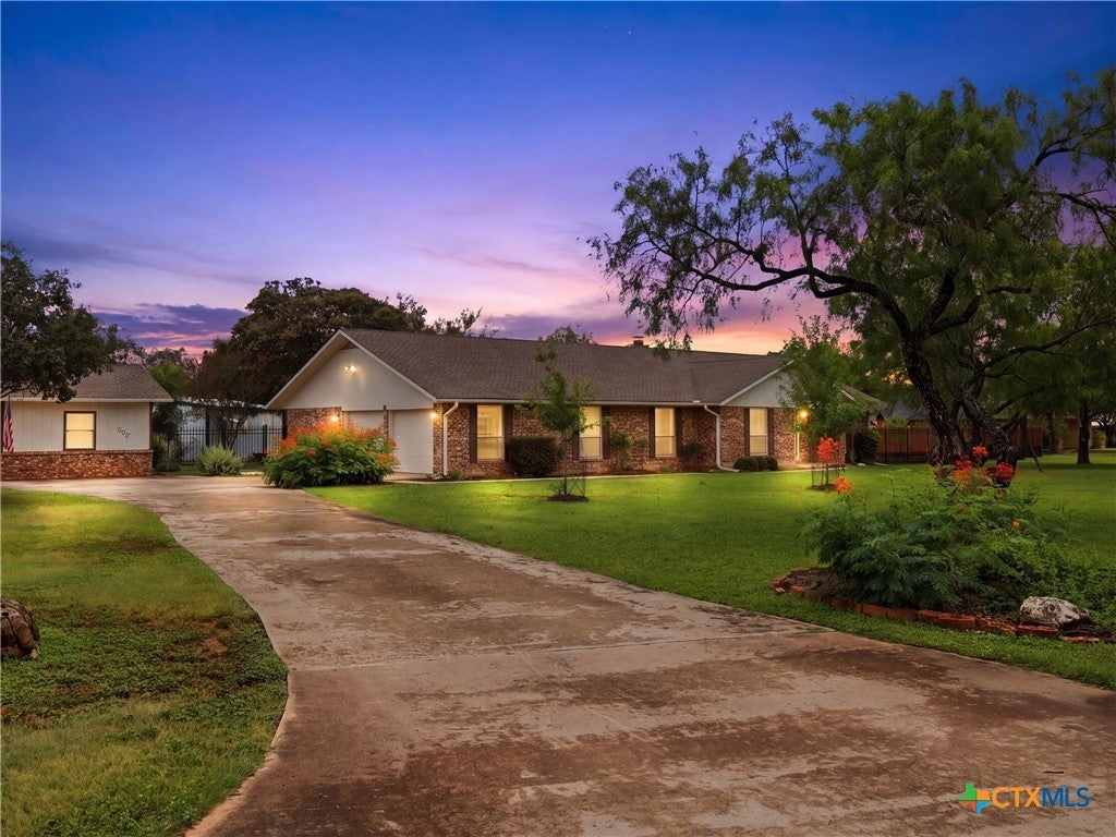 Photo of 2402 Welsch Lane, New Braunfels, TX 78132 (MLS # 619494)