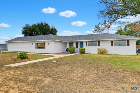 Photo of 555 Fm 477, Seguin, TX 78155 (MLS # 627046)