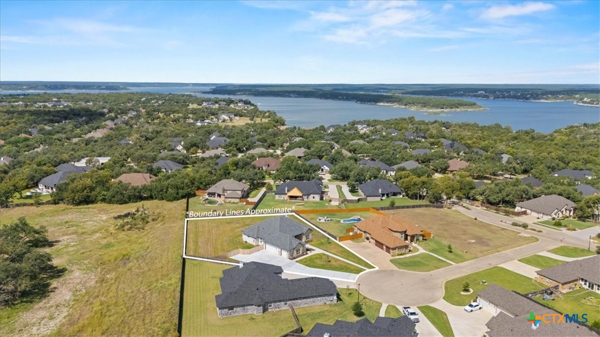 112 Vista De Luna Lane