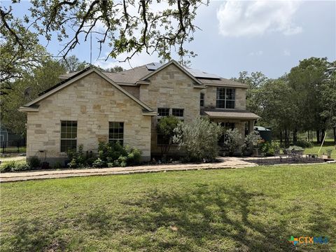 Photo of 202 The Oaks Boulevard, Elgin, TX 78621 (MLS # 614084)