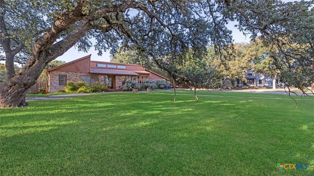 Photo of 9521 Sumac Circle, San Antonio, TX 78266 (MLS # 596562)