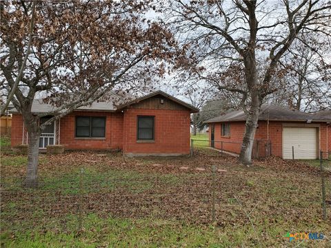 Photo of 727 Fm 467, Seguin, TX 78155 (MLS # 595684) Photo of 727 Fm 467, Seguin, TX 78155 (MLS # 595684)