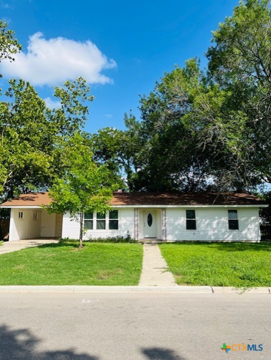 Photo of 616 Conway Drive, San Marcos, TX 78666 (MLS # 584743)