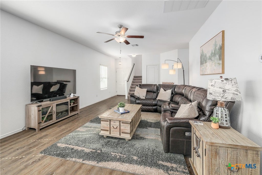Photo of 735 Circle Way, Jarrell, TX 76537 (MLS # 627288)