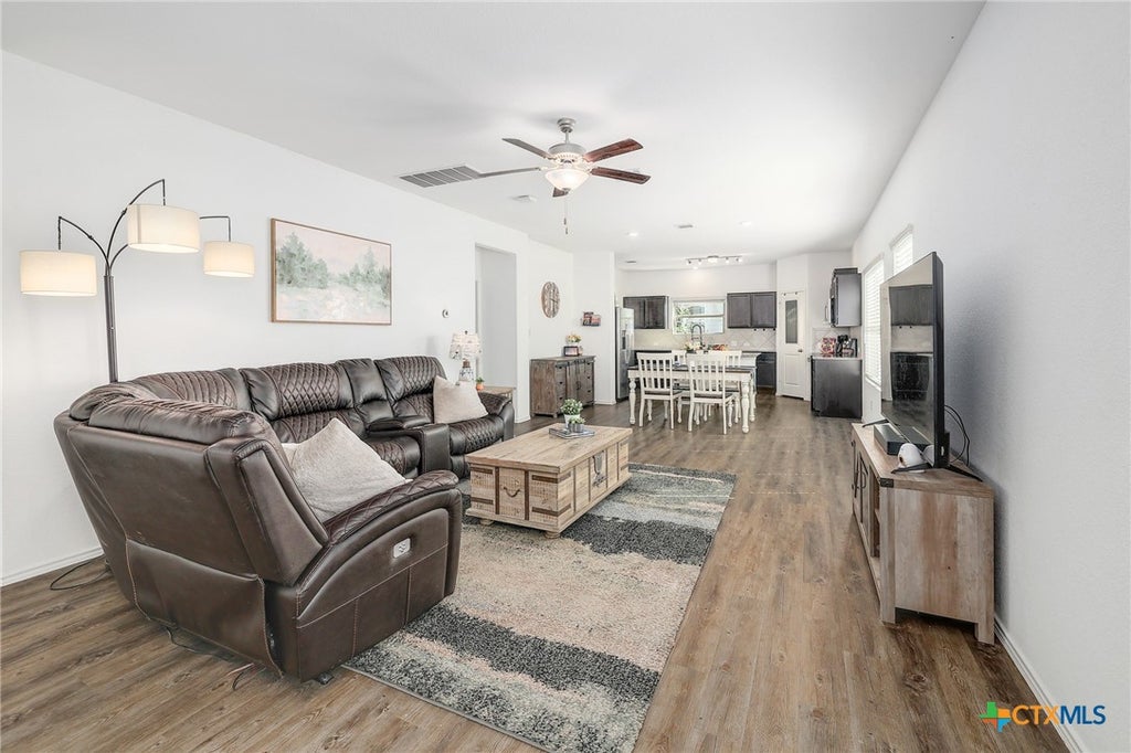 Photo of 735 Circle Way, Jarrell, TX 76537 (MLS # 627288)