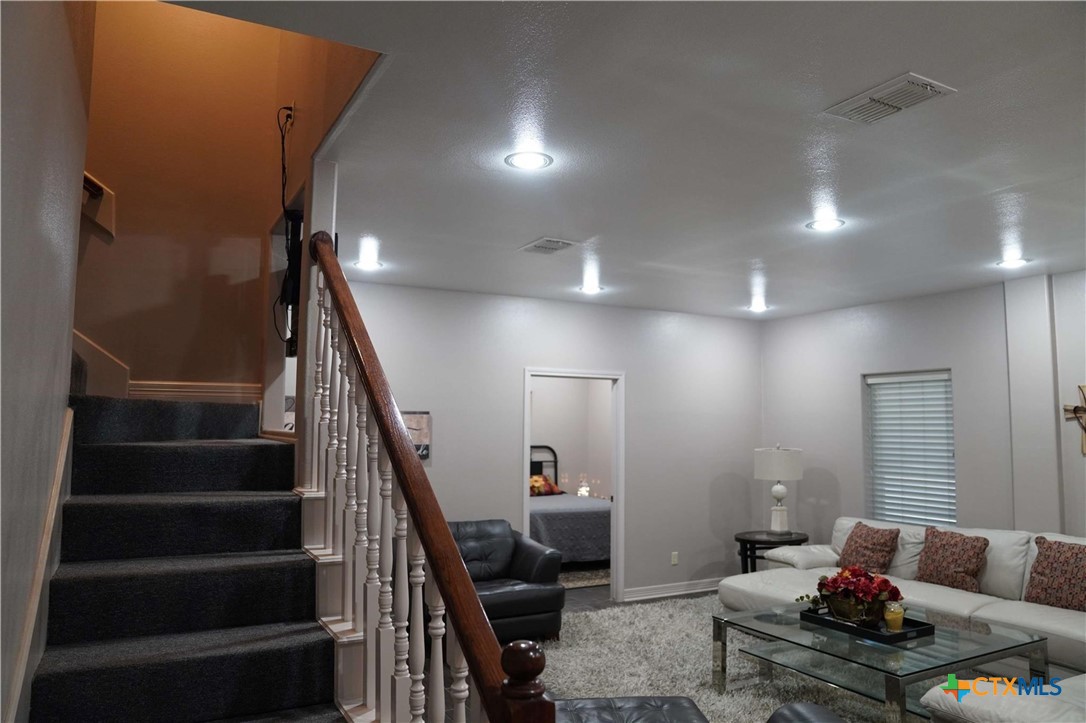 Sheridan, Texas, 77475, United States, 8 Bedrooms Bedrooms, ,5 BathroomsBathrooms,Residential,Active,1960171