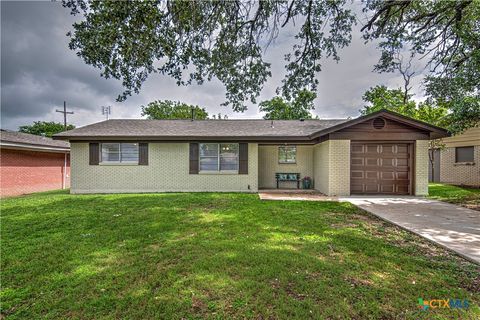 Photo of 3110 Brykerwood Road, Temple, TX 76502 (MLS # 615891)