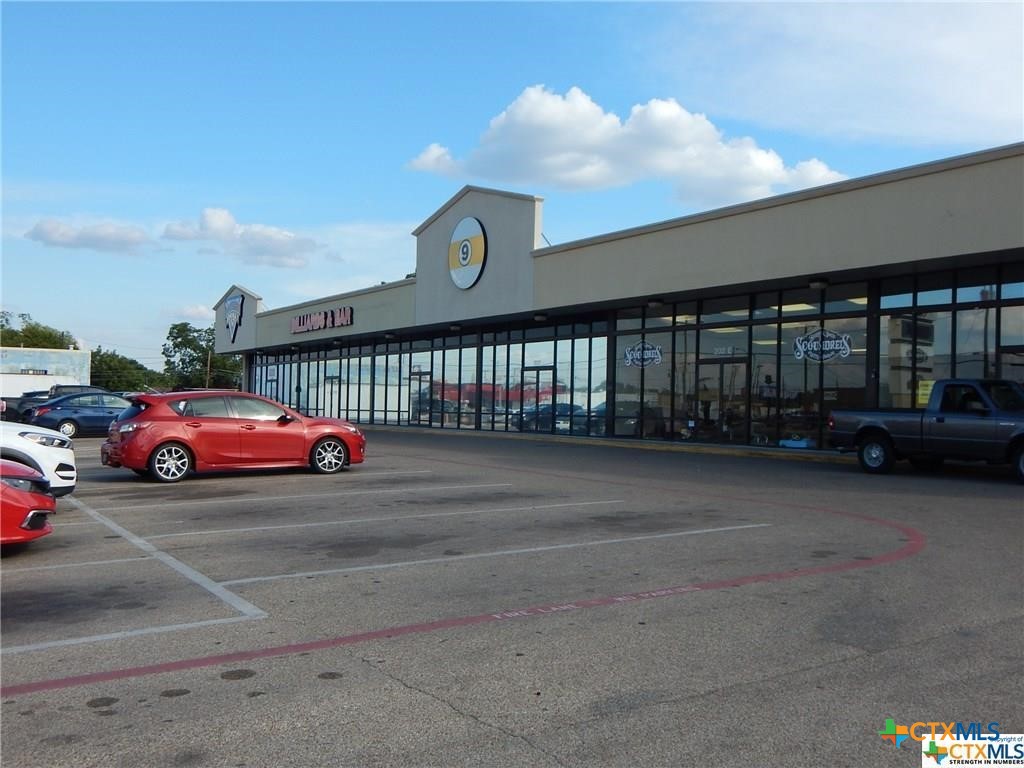 202 E Veterans Memorial Boulevard