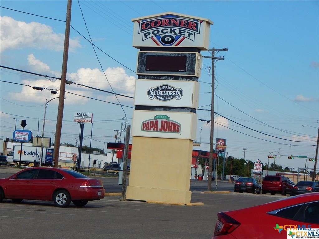 202 E Veterans Memorial Boulevard
