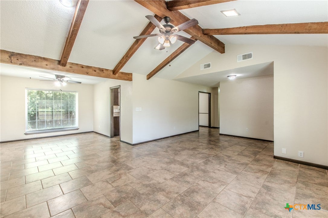 7273 Woodlake Circle