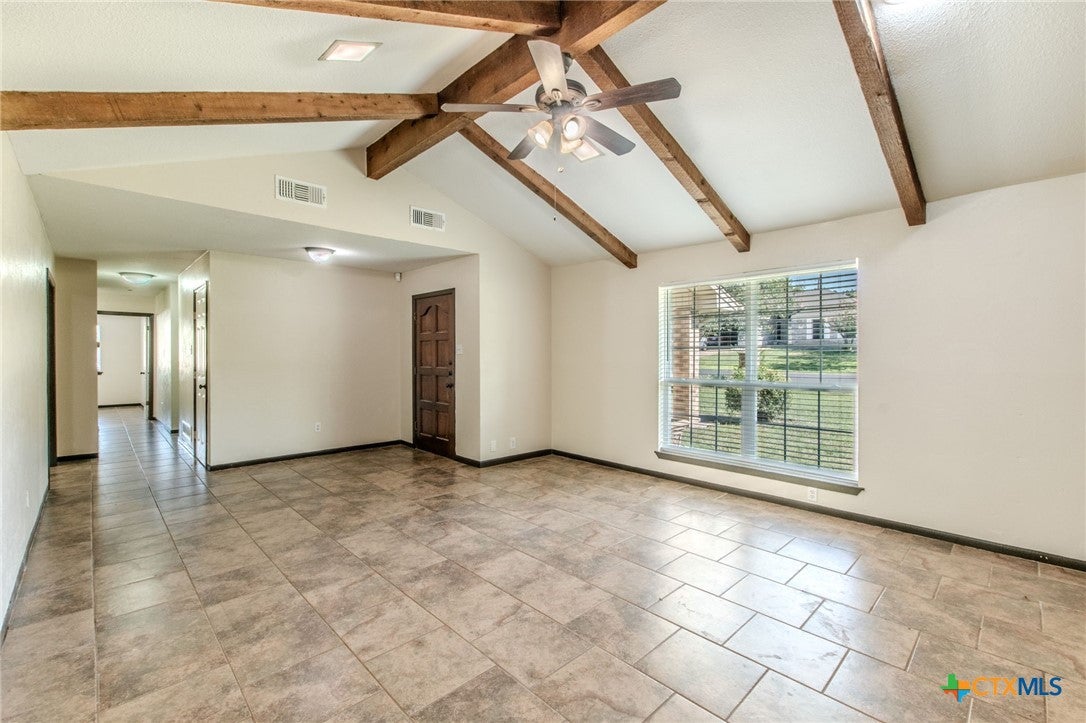 7273 Woodlake Circle