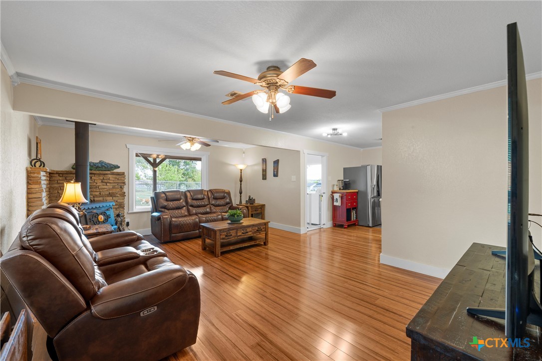 626 Friendly Oaks Drive