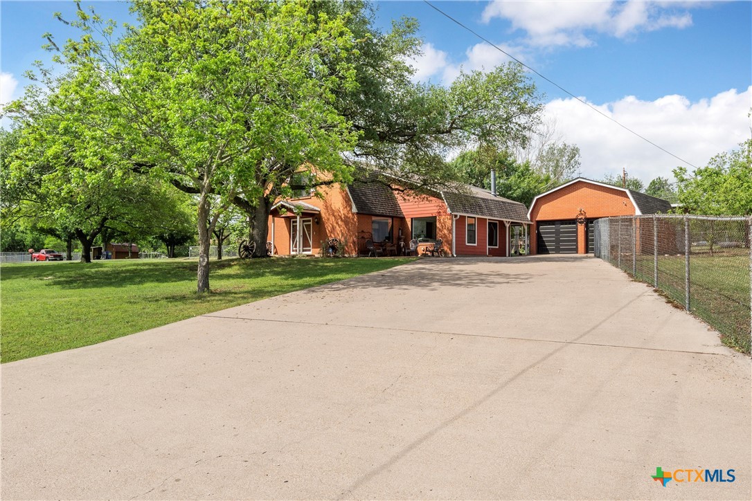 626 Friendly Oaks Drive