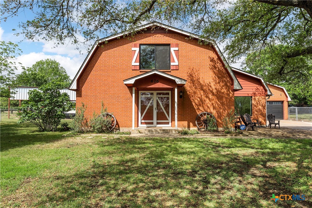 626 Friendly Oaks Drive