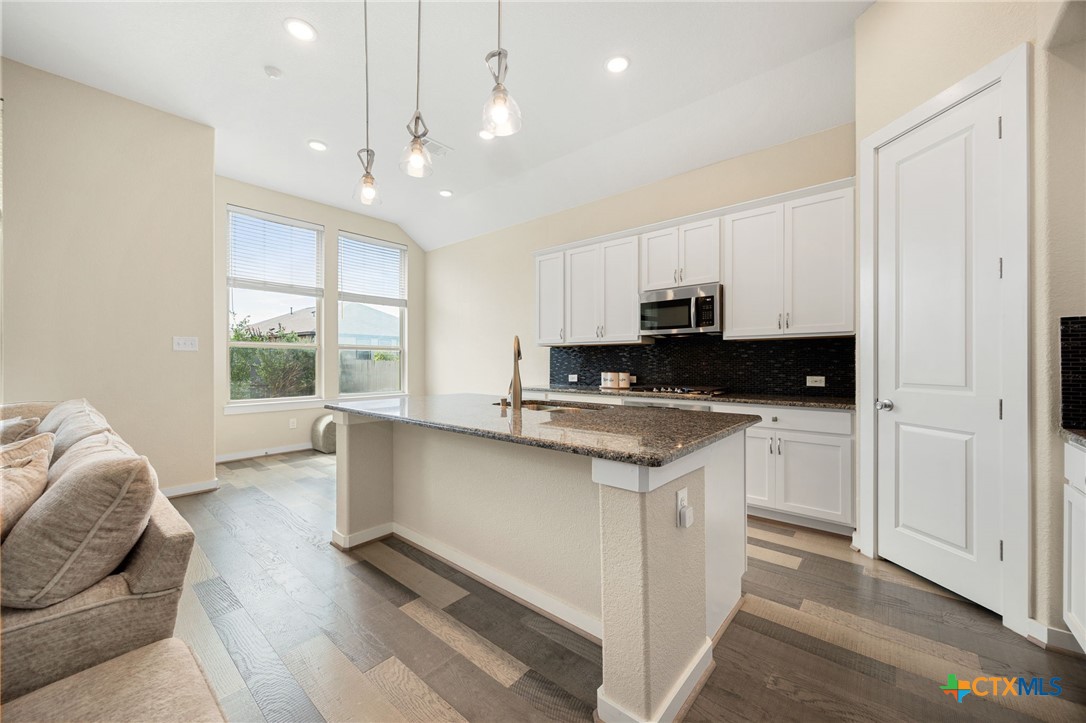 6633 Verona Place