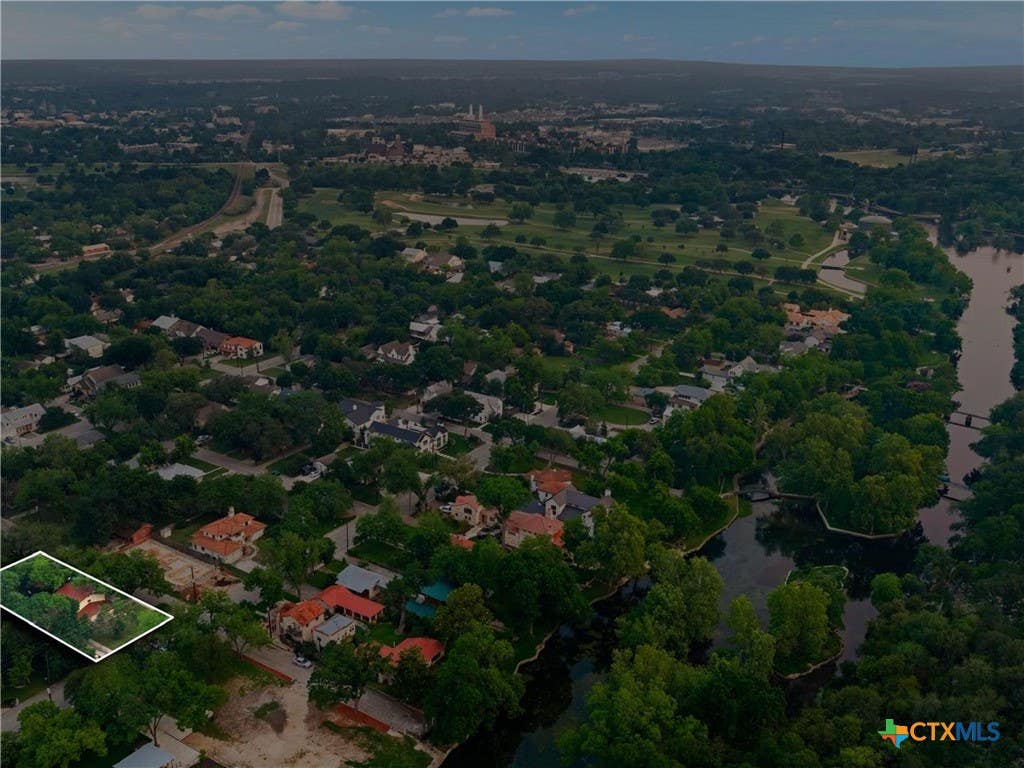 Photo of 299 W Edgewater Terrace, New Braunfels, TX 78130 (MLS # 610425)