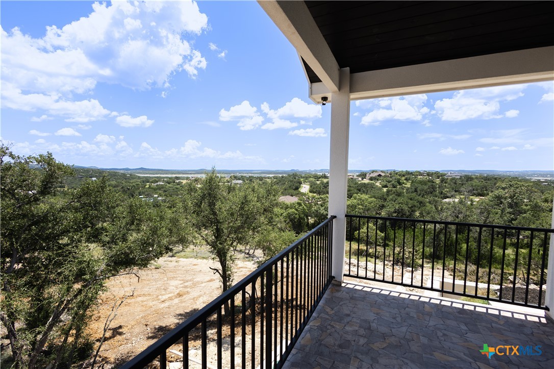 1193 Country Pike