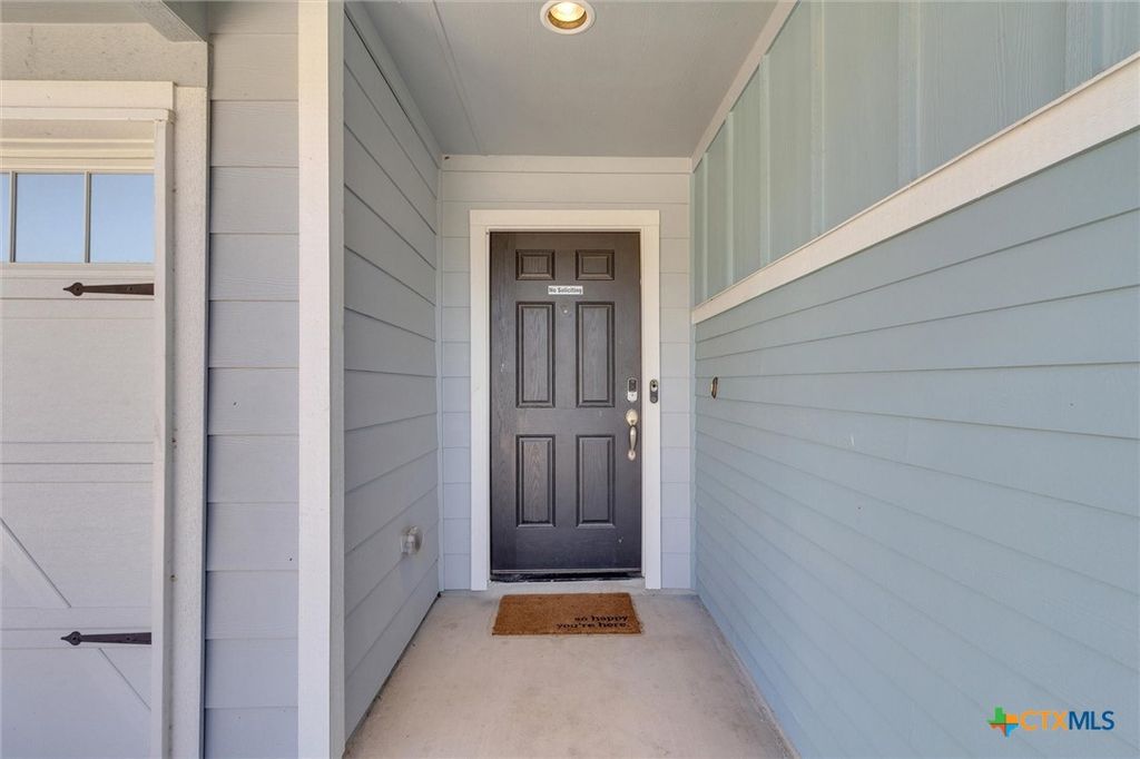 Photo of 425 Spiny Lizard Lane, San Marcos, TX 78666 (MLS # 591325)