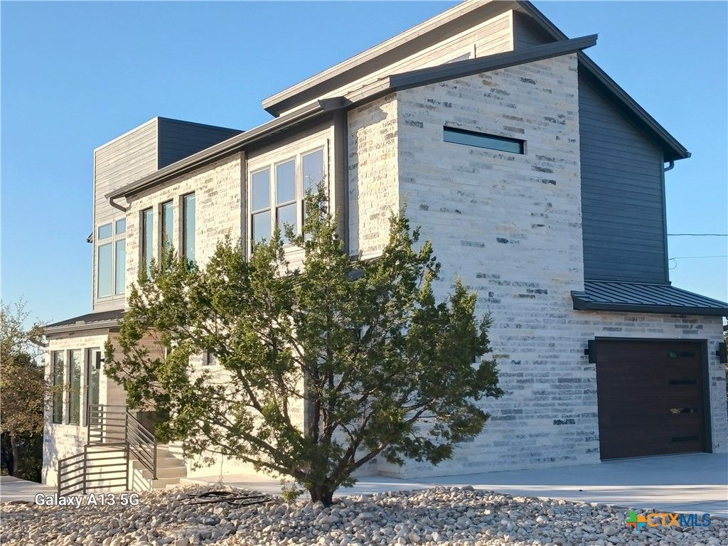 Photo of 116 Raven Court, Canyon Lake, TX 78133 (MLS # 607192)