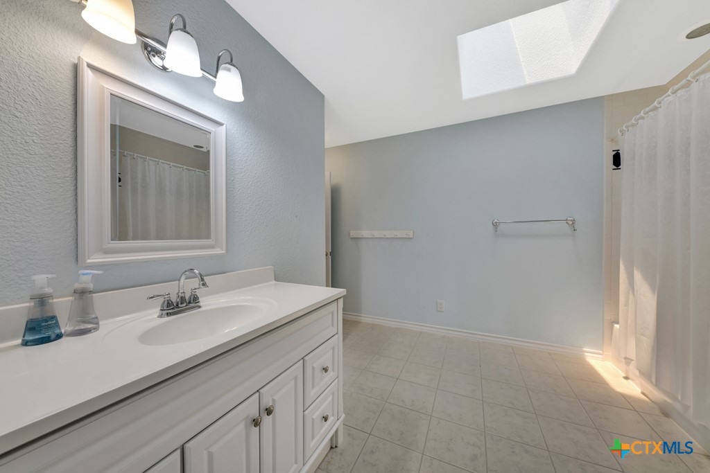 New Braunfels, Texas 78132, United States, 3 Bedrooms Bedrooms, ,3 BathroomsBathrooms,Residential,Active,186993