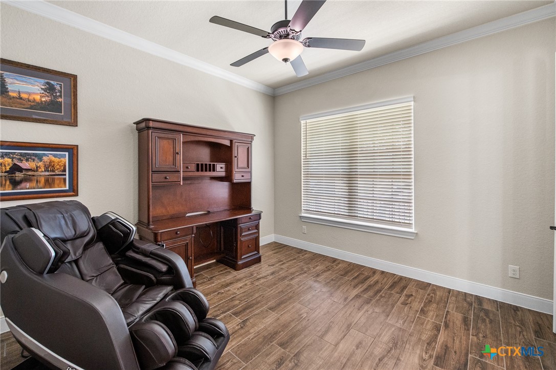 663 Private Road 1712