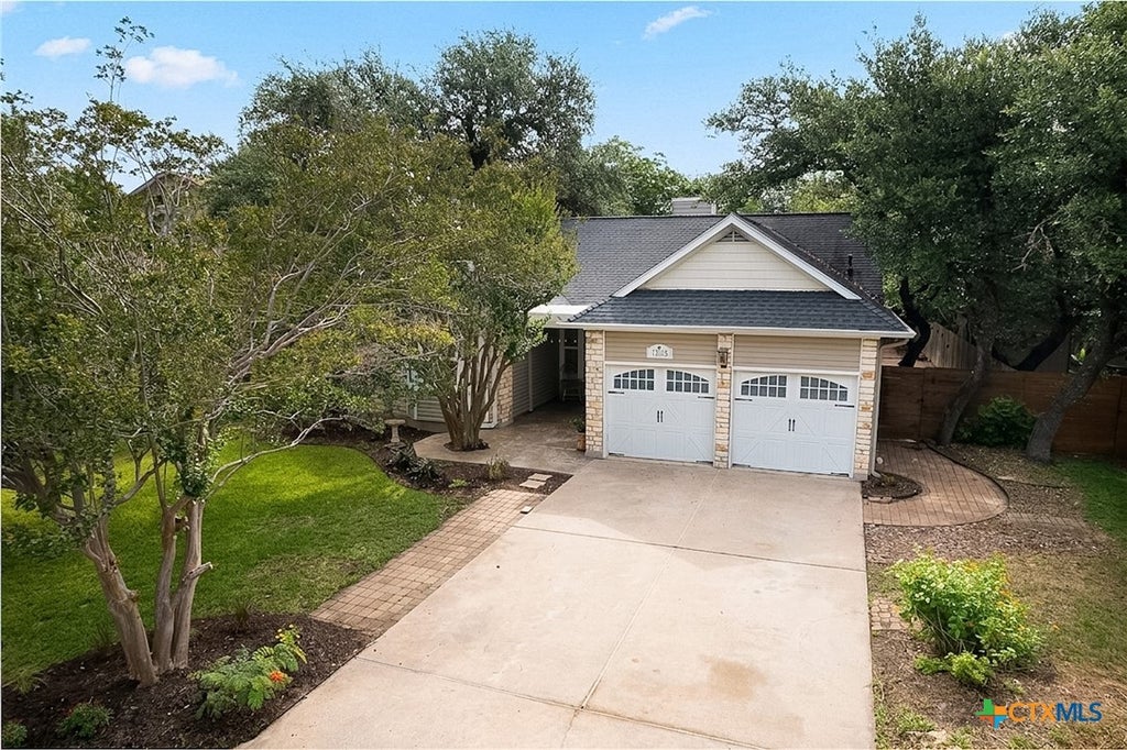 Photo of 12515 Deer Falls Drive, Austin, TX 78729 (MLS # 616161)