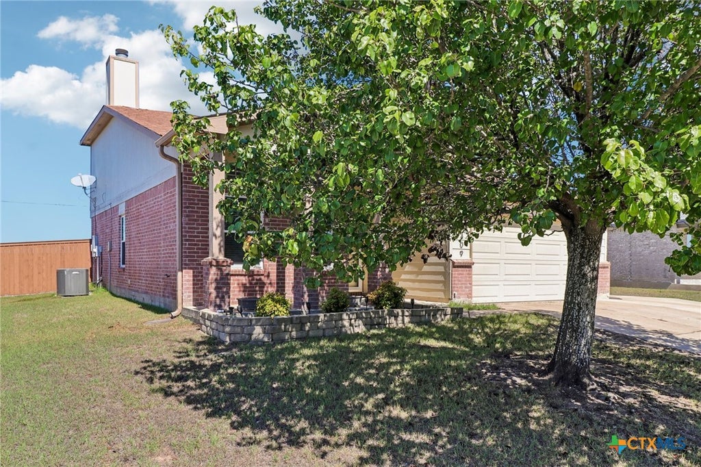 Photo of 2309 Napier Drive, Killeen, TX 76542 (MLS # 626977)