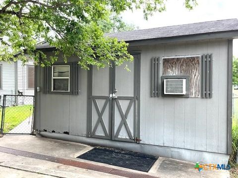 A home in Cuero