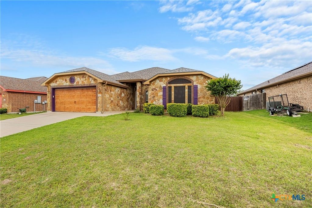 Photo of 1701 Lindsey Drive, Copperas Cove, TX 76522 (MLS # 610805)
