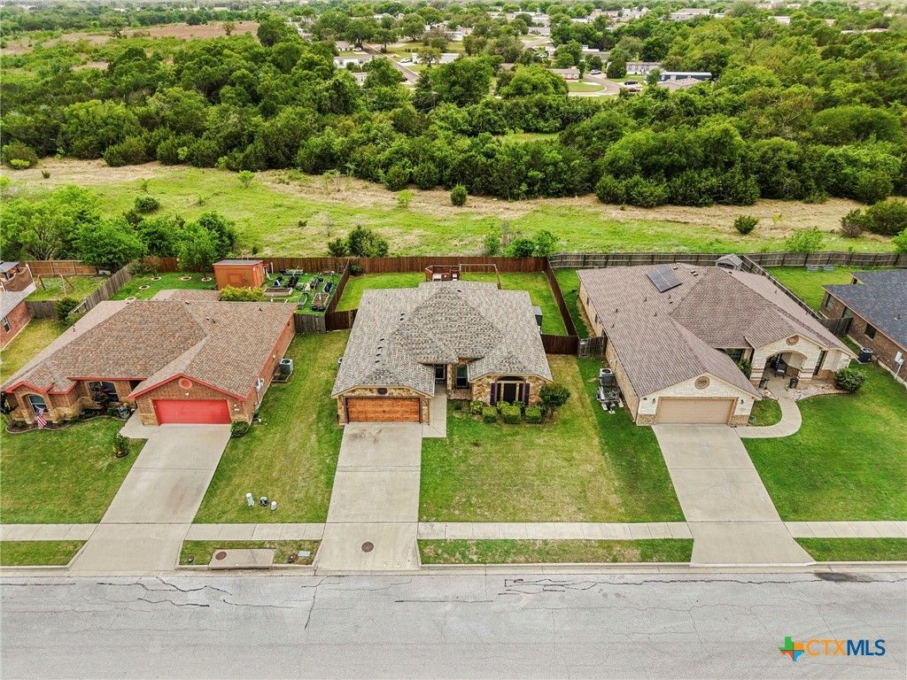 Photo of 1701 Lindsey Drive, Copperas Cove, TX 76522 (MLS # 610805)