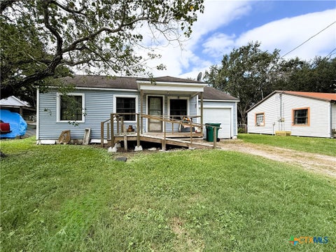 Photo of 608 Hackberry, Ganado, TX 77967 (MLS # 627967)