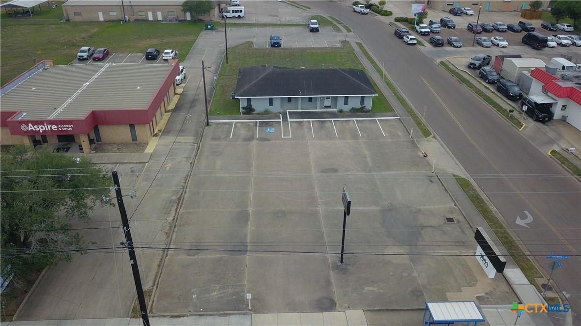 3903 N Navarro Street