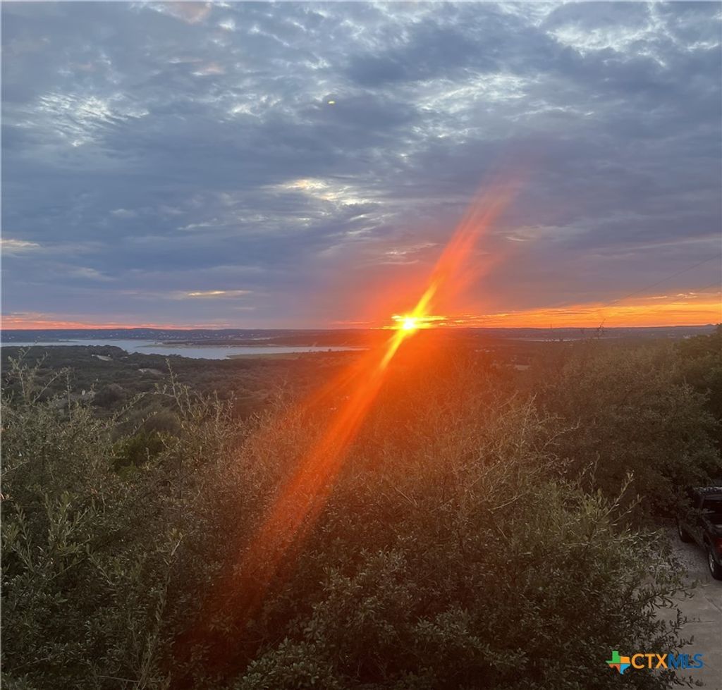 Photo of 633 Flaman Road, Canyon Lake, TX 78133 (MLS # 584025)