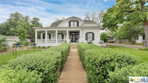 A home in Gonzales