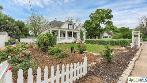 A home in Gonzales