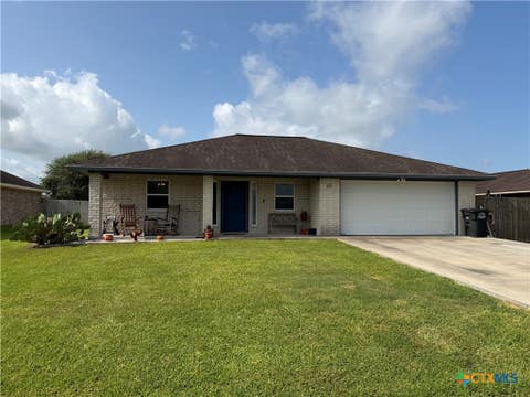 Photo of 69 E Grouse Road, Victoria, TX 77905 (MLS # 618275)