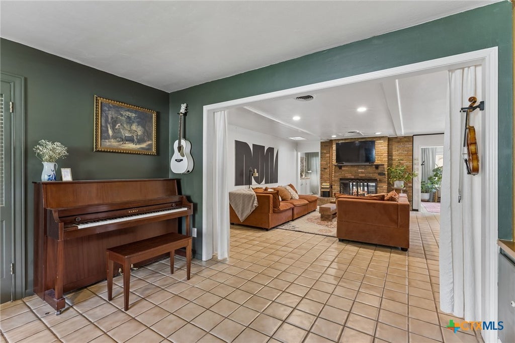 Photo of 103 W Mimosa Circle, San Marcos, TX 78666 (MLS # 621142)