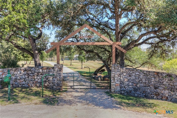 2096 DERBY CT, SAN MARCOS, TX 78666 - Image a3b9c3885d3a189f8c70da3e8912ca79/2013564464