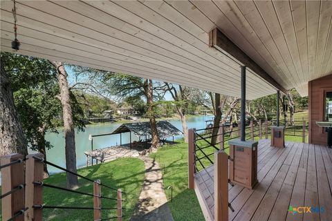 Photo of 200 Turtle Lane, Seguin, TX 78155 (MLS # 605159)